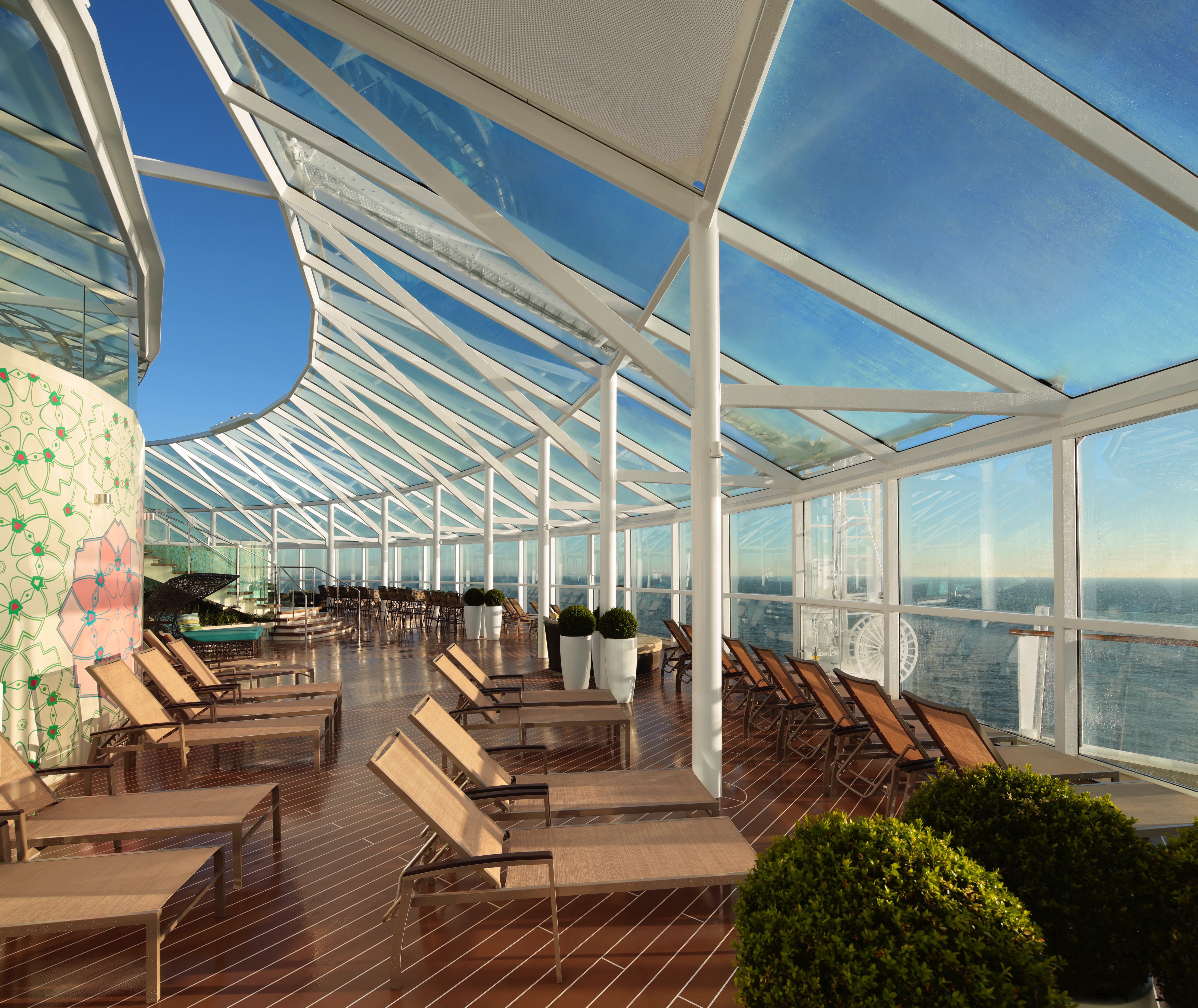 Symphony of the Seas - Solarium